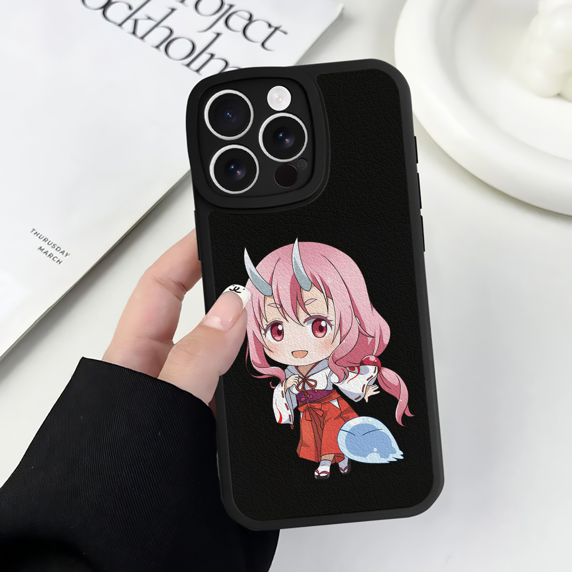 転スラ Regarding Reincarnated to Slime 【iPhone 16シリーズ対応】シリコンスマホケース（レザー調） 材質：シリコン